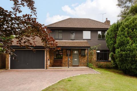 24 Burleigh Park, Cobham, KT11 2DU