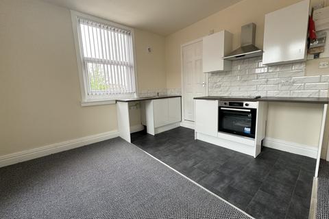 Studio to rent, 2 Fairford Avenue, Leeds, West Yorkshire, LS11