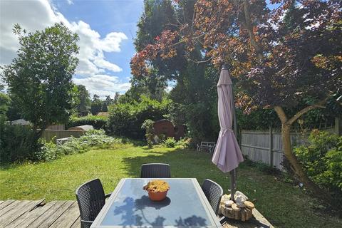 4 bedroom detached house for sale, Fairview Road, Hampshire GU35