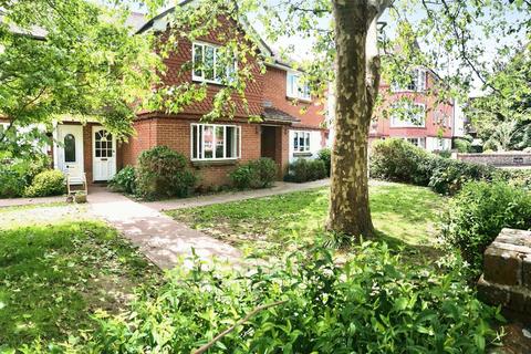 2 bedroom flat for sale, Mill House Gardens, Worthing, BN11