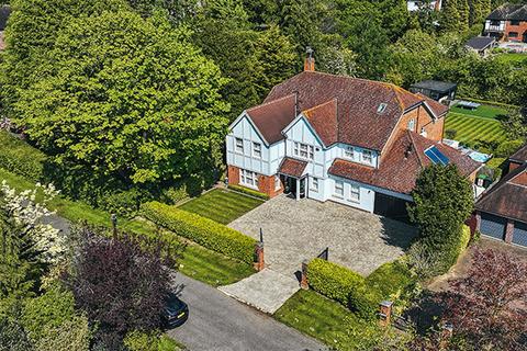 5 bedroom detached house to rent, Hutton, Brentwood CM13