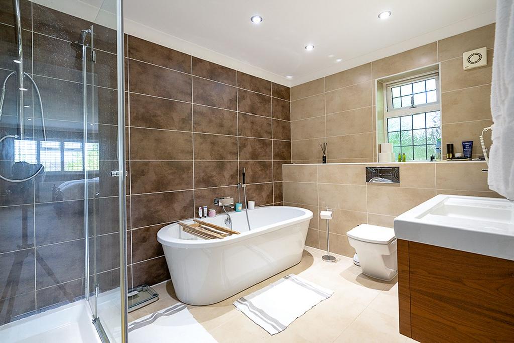 Bedroom One Ensuite