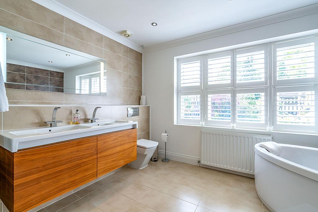Main Bathroom