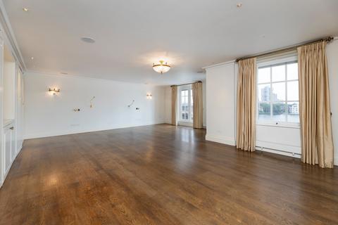 3 bedroom flat for sale, Admiral Square, Chelsea Harbour, London