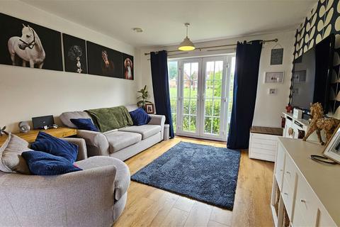 2 bedroom flat for sale, Beech Road, Newbury RG20