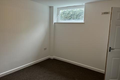 1 bedroom flat to rent, Clytha Square, , Newport