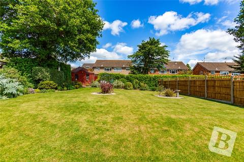 2 bedroom bungalow for sale, Appletree Close, Doddinghurst, Brentwood, Essex, CM15