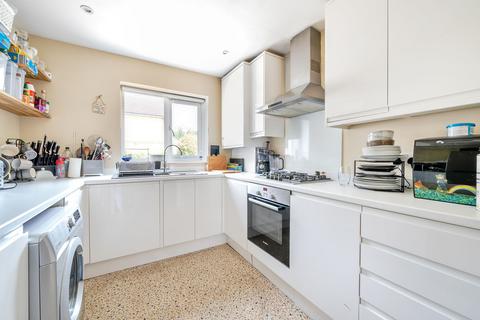 20 Gwynne Road, Caterham, CR3 5FH