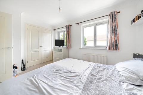 20 Gwynne Road, Caterham, CR3 5FH