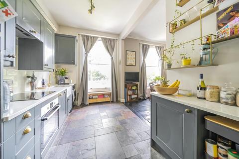 1 bedroom flat for sale, Lewisham Way, Brockley