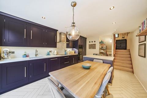 42 Cardinals Way, London, N19 3UZ
