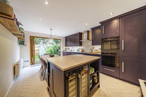 42 Cardinals Way, London, N19 3UZ