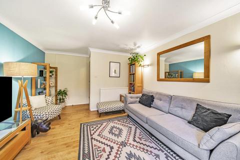 42 Cardinals Way, London, N19 3UZ