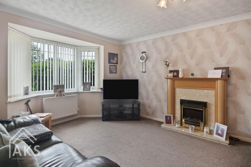 Tayside Close, Derby DE24 3 bed detached house for sale £325,000