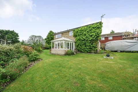 1 Iris Close, Basingstoke, RG22 5NS