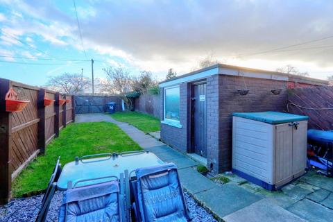 14 Berwick Hills Avenue, Middlesbrough, TS3 9BX