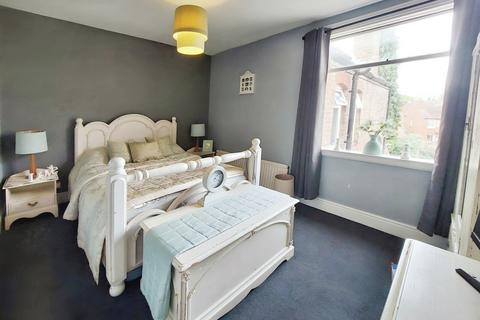 92 Earls Road, Nuneaton, CV11 5HP