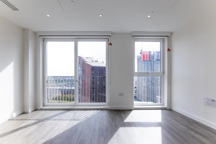 Living Area (3)