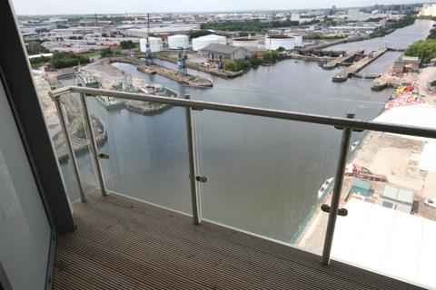 1 bedroom apartment for sale, Blue, Salford Quays M50