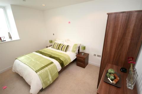 1 bedroom apartment for sale, Blue, Salford Quays M50