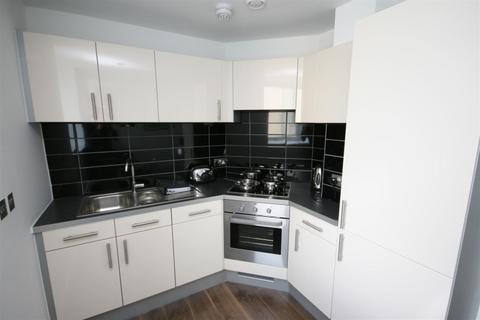 2 bedroom apartment for sale, The Heart, Salford Quays M50