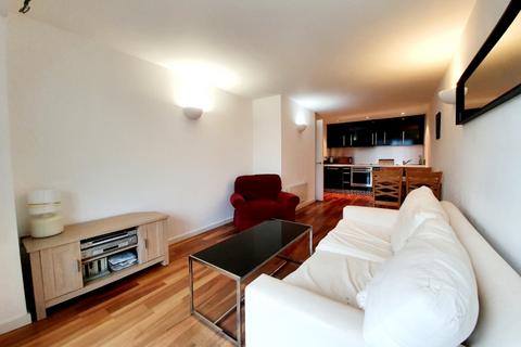 2 bedroom apartment to rent, Riverside Way, Leeds LS1