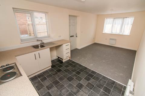 1 bedroom flat to rent, Holmes Carr Crescent, Doncaster DN11