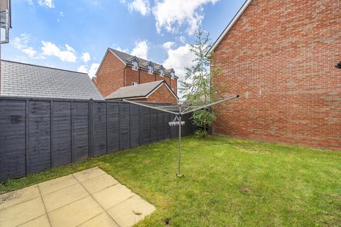 4 bedroom semi-detached house for sale, Dreadnaught Drive, Gloucestershire GL1
