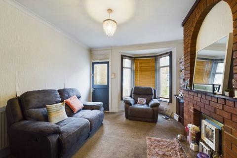 2 bedroom terraced house for sale, Shirley Avenue, Perth Street West, HU5