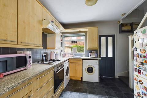 2 bedroom terraced house for sale, Shirley Avenue, Perth Street West, HU5