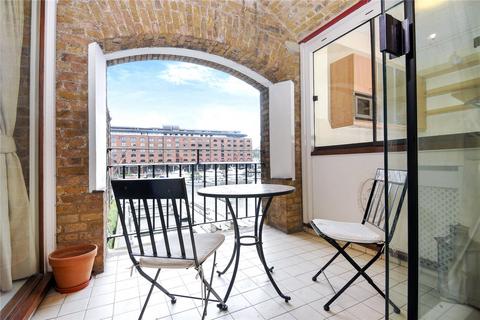 1 bedroom apartment for sale, Ivory House, East Smithfield, London, E1W