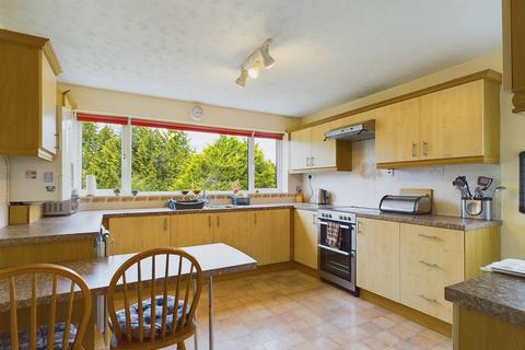 139 Broadmead, Callington, PL17 7DE
