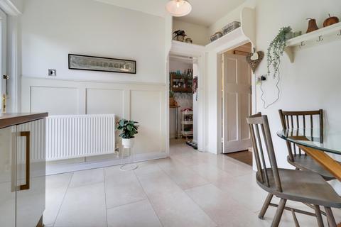 23 Castle Mount, Thornhill, Dewsbury, WF12 0DN