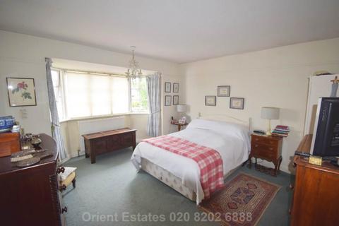 undefined, Park View Gardens, London