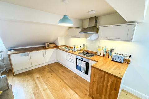 1 bedroom flat for sale, Marine Parade, Tywyn, Gwynedd, LL36