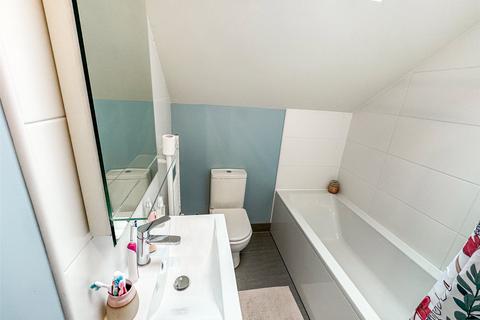 1 bedroom flat for sale, Marine Parade, Tywyn, Gwynedd, LL36