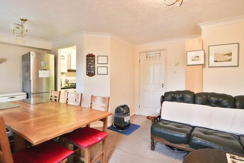 5 Jemmett Close, Kingston Upon Thames, KT2 7AJ