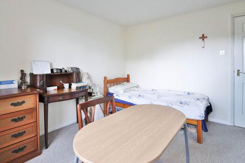 5 Jemmett Close, Kingston Upon Thames, KT2 7AJ