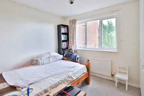 5 Jemmett Close, Kingston Upon Thames, KT2 7AJ