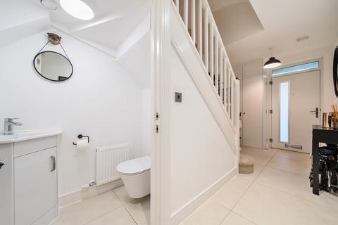 5 bedroom townhouse for sale, Mansion Gate Drive, Leeds LS7