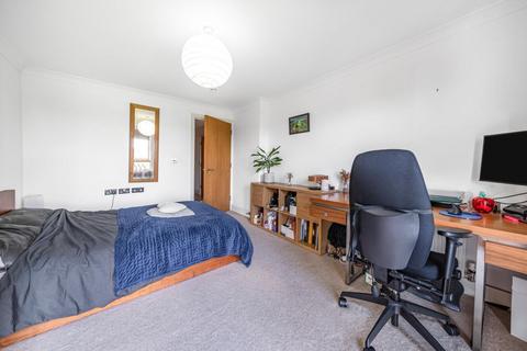 Flat 24, 11 Robsart Street, London, SW9 0AE