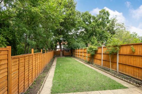 2 bedroom maisonette for sale, Laleham Avenue,  Mill Hill,  NW7