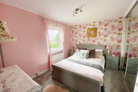 18 Crambeth Place, Kelty, KY4 0AX