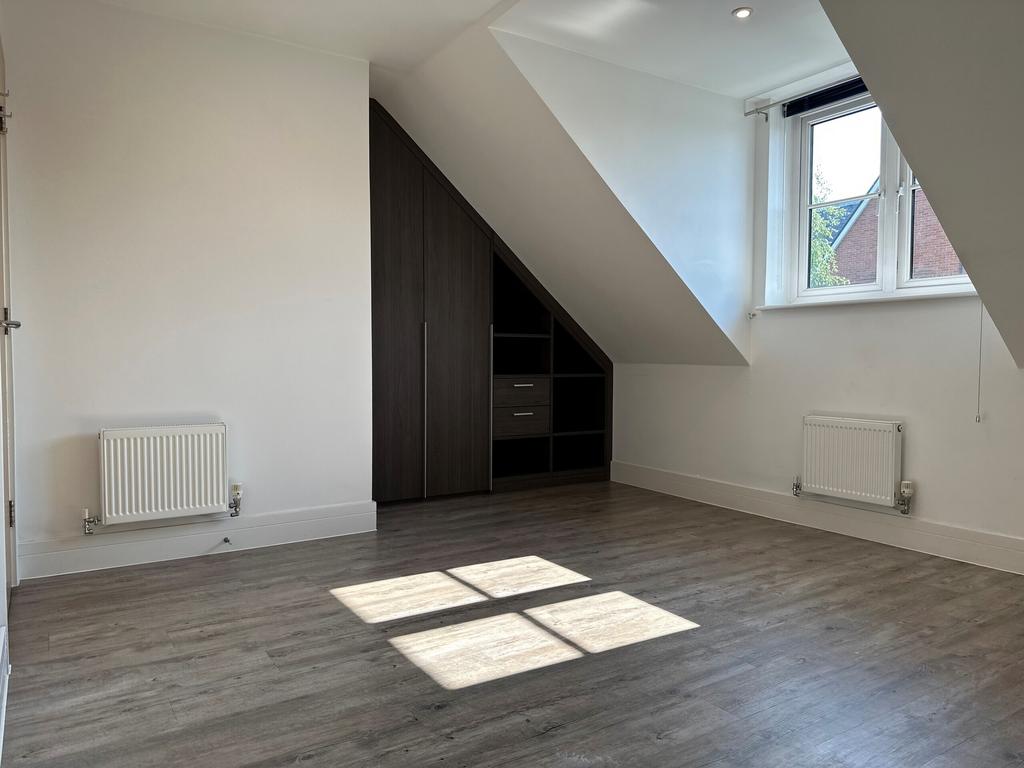 Bedroom main2