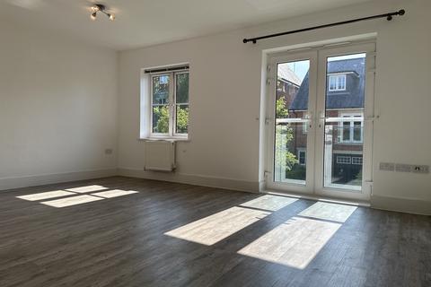 15 Greyford Close, Leatherhead, KT22 8DS