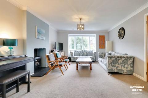 69 Burton Old Road, Streethay, Lichfield, WS13 8LJ