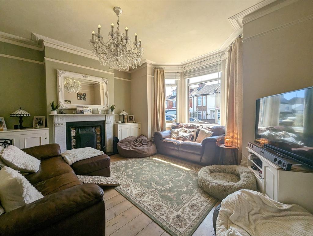 Brockhurst Road, Gosport, Hampshire... 3 bed semidetached house for