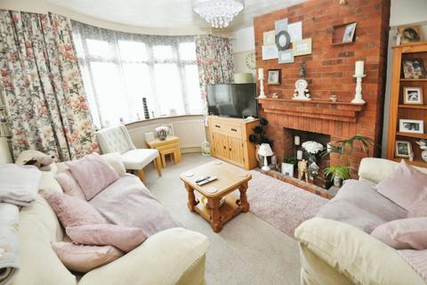 3 bedroom semi-detached house for sale, Dorset Avenue, Great Baddow, Chelmsford, CM2
