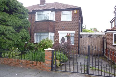 3 bedroom semi-detached house for sale, Kings Road, Stretford, M32 8QN