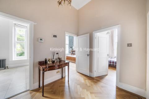 3 bedroom apartment to rent, Rosslyn Hill Hampstead NW3